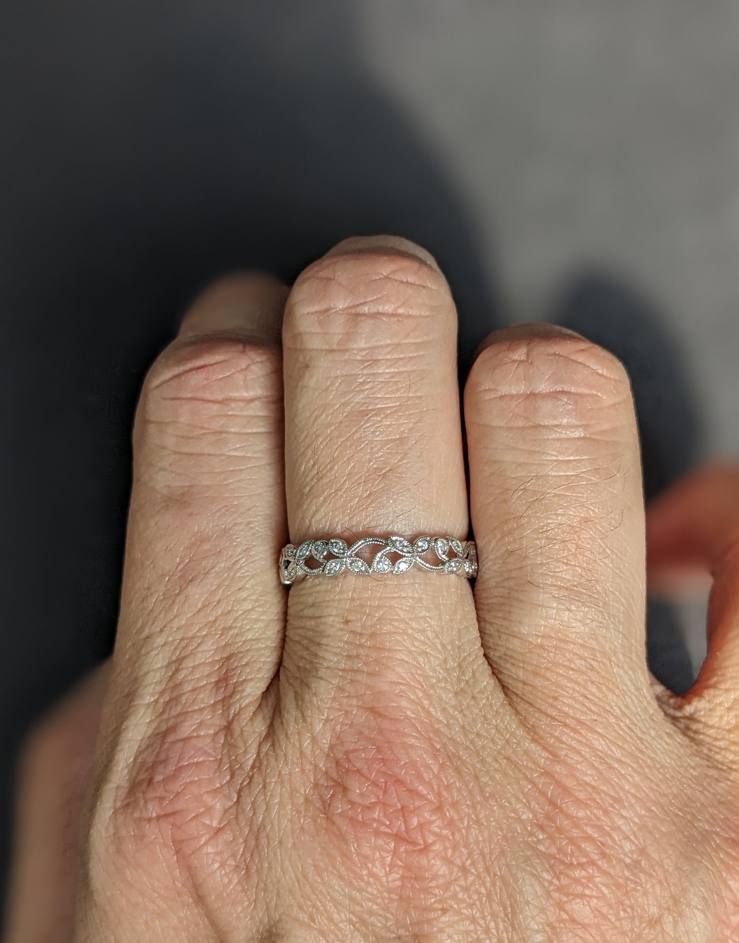 9Kt Diamond Band Floral Vine Work (13)