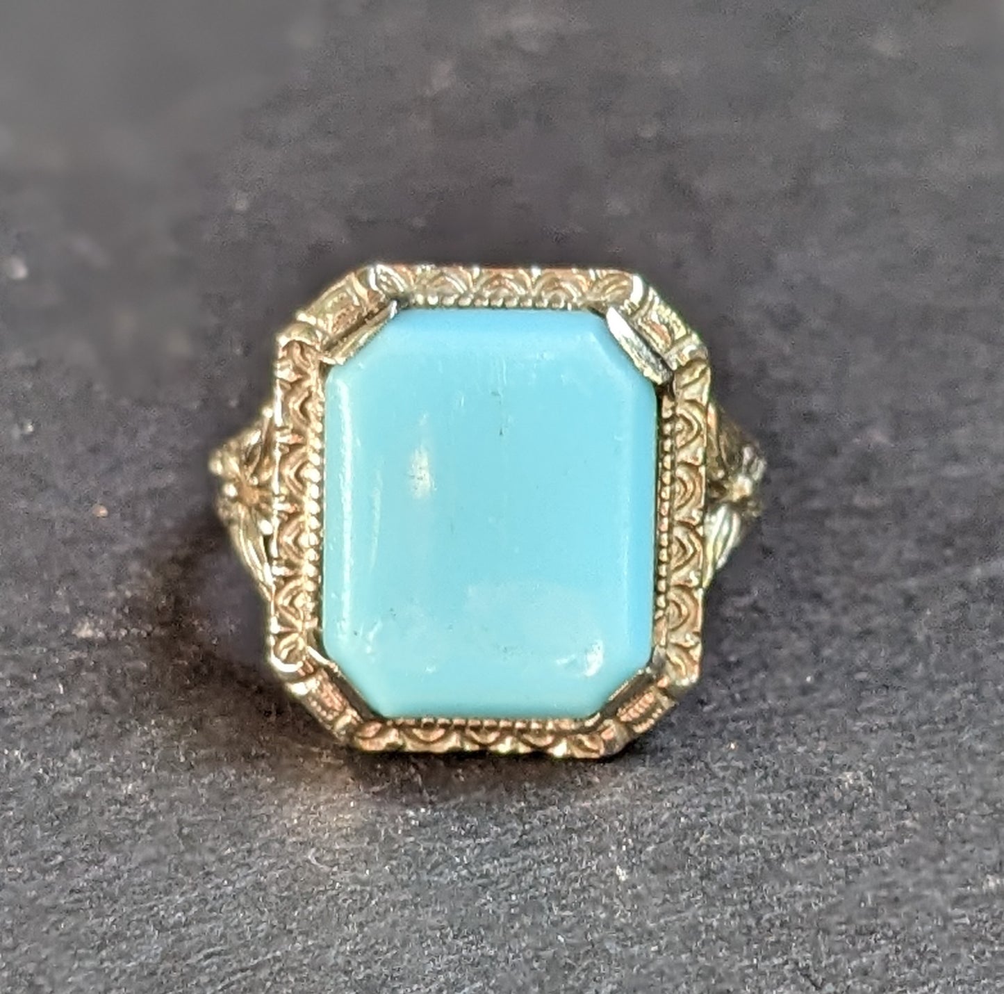 18Kt White gold filigree with Persian Turquoise rectangle ring