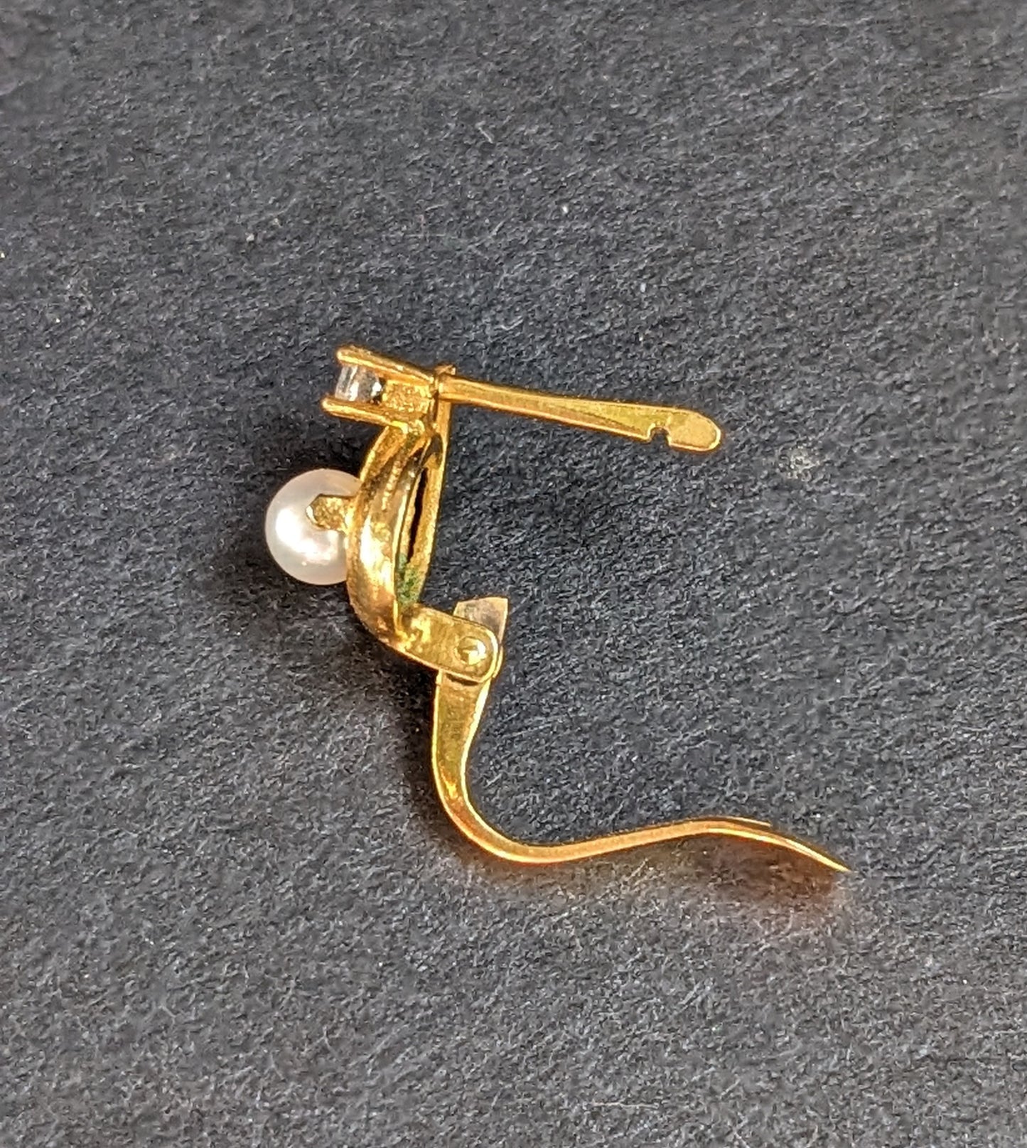 German 8Kt Small Pearl and Crystal Leverback Earrings