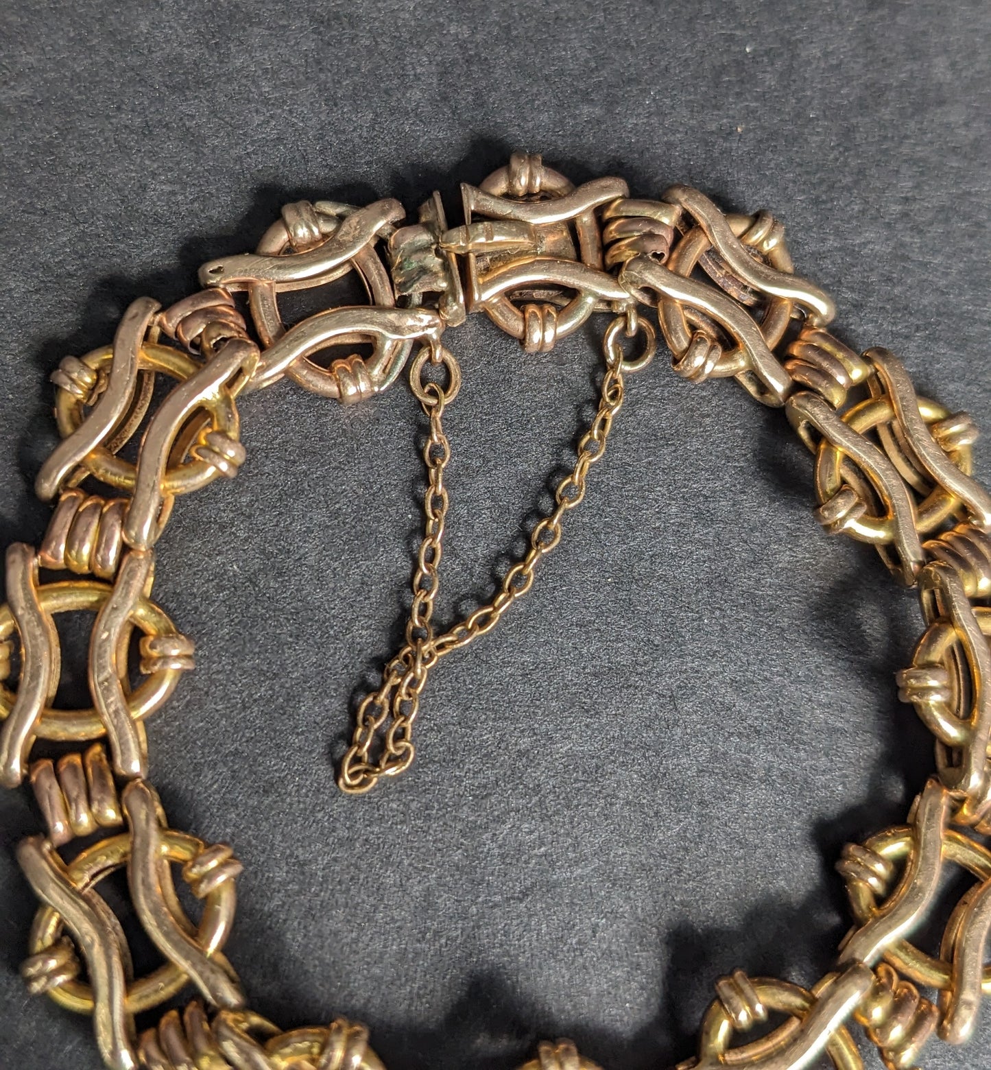 9Kt Gold Link Bracelet from 1920's, ovals and sticks